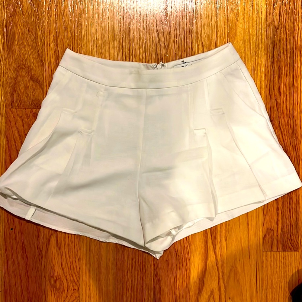 Dressy white shorts